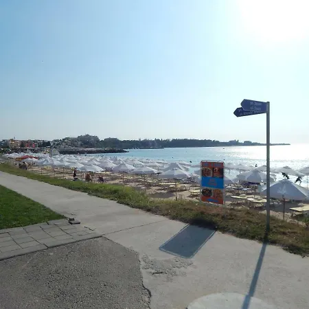 Dunav Apt.2 Апартамент *