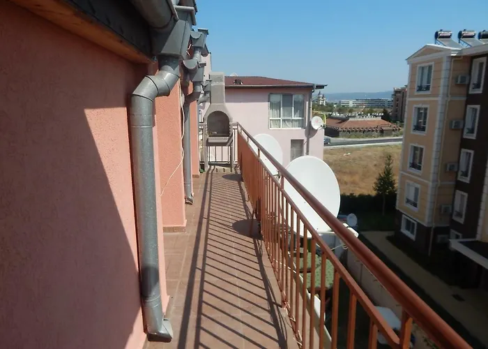 Апартамент Dunav Apt.2 Равда